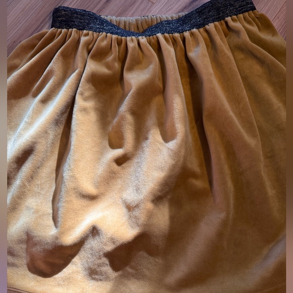 TEA Gold Velvet Skirt - Picture 4 of 6